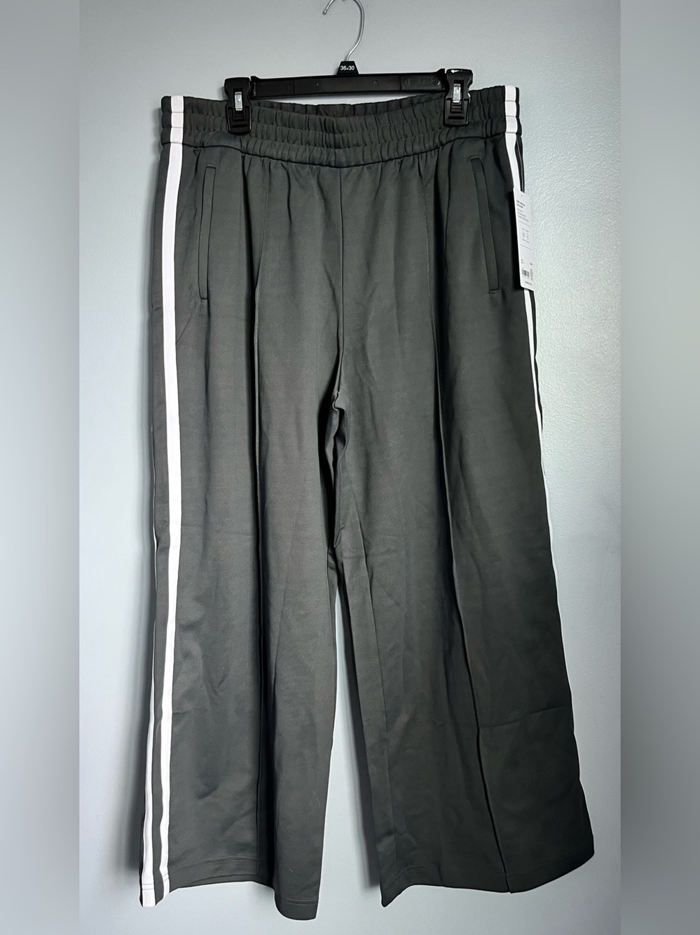 Athleta Gray Track Pants Large Petite